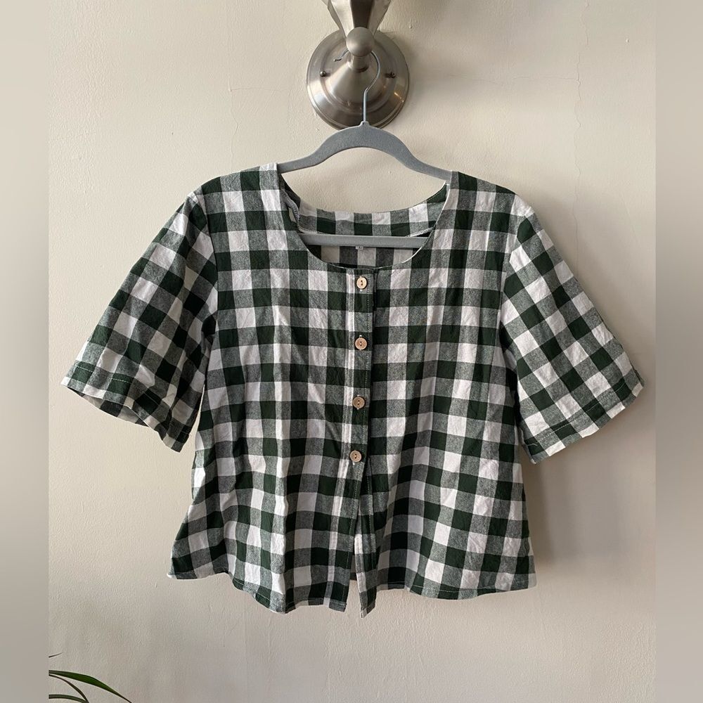 Green and White Checkered Button-Up Blouse Size Large